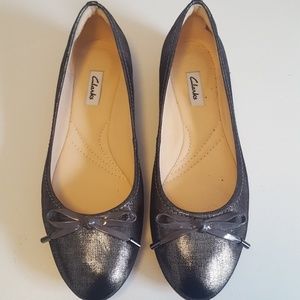 Pewter metallic flats